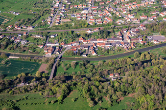 Écluse du canal de la Sarre Écluse n°23 de Zetting à Zetting dans le département Moselle, France