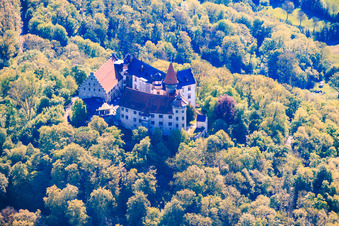 Musée du château allemand Veste Heldburg avec restaurant, café, salle de réception et chapelle du château - Lumière franconienne à Heldburg dans le département Thuringe, Allemagne