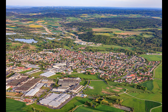 Vue d'ensemble de la ville depuis le nord-ouest à Michelau in Oberfranken dans le département Bavière, Allemagne