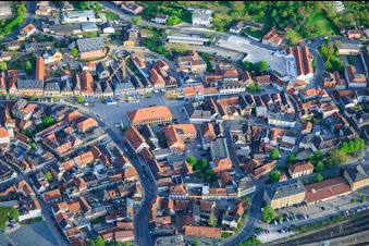 Marché à le quartier Burgberg in Lichtenfels dans le département Bavière, Allemagne