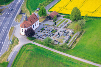 Sainte-Croix (Chapelle de la Croix) sur la B287 à le quartier Machtilshausen in Elfershausen dans le département Bavière, Allemagne