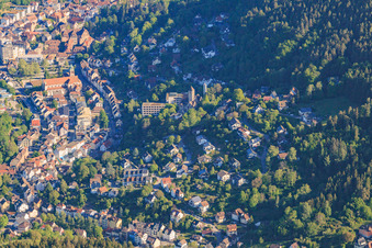 Schillerstraße depuis le sud à Schramberg dans le département Bade-Wurtemberg, Allemagne