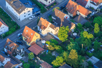 Waldstraße dans la cité-jardin à Kandel dans le département Rhénanie-Palatinat, Allemagne