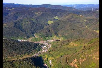 Vue de la ville depuis le nord-est à Hornberg dans le département Bade-Wurtemberg, Allemagne