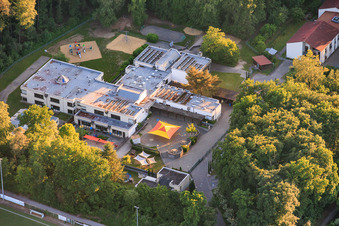 Centre de garde d'enfants spécialisé « Rückenwind » et école axée sur le développement du langage à Rülzheim dans le département Rhénanie-Palatinat, Allemagne