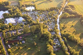 Complexe de camping Rülzheim à Rülzheim dans le département Rhénanie-Palatinat, Allemagne