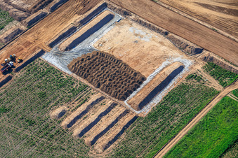 Parc industriel D12 avec chantier de construction d'une centrale géothermique et d'un poste de transformation par Vulcan à Landau in der Pfalz dans le département Rhénanie-Palatinat, Allemagne