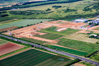 Zone industrielle D12 avec chantier de construction d'une centrale géothermique et d'un poste de transformation de Vulcan, au nord-est à Landau in der Pfalz dans le département Rhénanie-Palatinat, Allemagne
