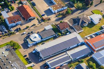 Autohaus Lerch, concessionnaire et atelier agréé Toyota pour toutes marques à Offenbach an der Queich dans le département Rhénanie-Palatinat, Allemagne