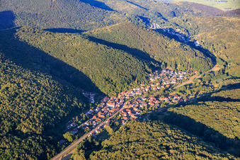 De l'ouest à Waldrohrbach dans le département Rhénanie-Palatinat, Allemagne