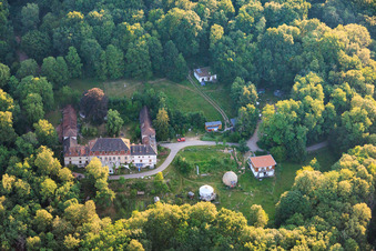 Écolieu Langenberg Château d'Alsace à le quartier Weiler in Wissembourg dans le département Bas Rhin, France