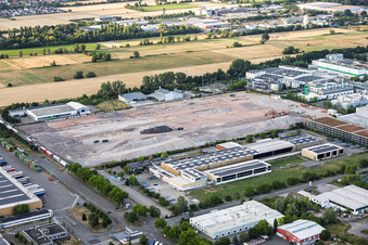 Le site du nouveau centre logistique de Cain International a été déblayé par le promoteur du projet, NVELOP. à Landau in der Pfalz dans le département Rhénanie-Palatinat, Allemagne