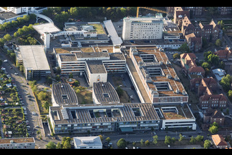 Hôpital municipal Karlsruhe gGmbH, Clinique de chirurgie orale et maxillo-faciale et Clinique Franz Lust de pédiatrie et de médecine de l'adolescent (Hôpital pour enfants Karlsruhe) / Services / Chirurgie orale et maxillo-faciale / Clinique pour enfants et femmes / Médecine de l'enfant et de l'adolescent à le quartier Nordweststadt in Karlsruhe dans le département Bade-Wurtemberg, Allemagne