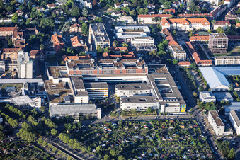 Hôpital municipal Karlsruhe gGmbH, Clinique de chirurgie orale et maxillo-faciale et Clinique Franz Lust de pédiatrie et de médecine de l'adolescent (Hôpital pour enfants Karlsruhe) / Services / Chirurgie orale et maxillo-faciale / Clinique pour enfants et femmes / Médecine de l'enfant et de l'adolescent à le quartier Nordweststadt in Karlsruhe dans le département Bade-Wurtemberg, Allemagne