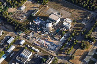 Institut de technologie de Karlsruhe - Campus Nord avec réacteur de recherche polyvalent de Karlsruhe à le quartier Leopoldshafen in Eggenstein-Leopoldshafen dans le département Bade-Wurtemberg, Allemagne