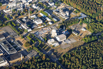 Institut de technologie de Karlsruhe - Campus Nord avec réacteur de recherche polyvalent de Karlsruhe à le quartier Leopoldshafen in Eggenstein-Leopoldshafen dans le département Bade-Wurtemberg, Allemagne