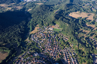 Du nord-est à Erfweiler dans le département Rhénanie-Palatinat, Allemagne