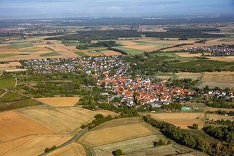 Du sud-est à le quartier Klein-Umstadt in Groß-Umstadt dans le département Hesse, Allemagne