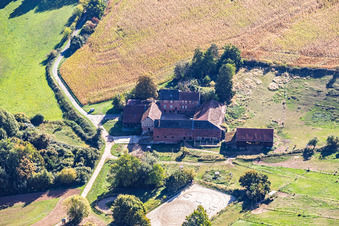 Ferme équestre sur Elterweg à le quartier Klein-Umstadt in Groß-Umstadt dans le département Hesse, Allemagne