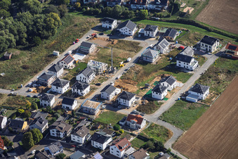 Nouveaux quartiers Mischbornweg et Hans-Dörr Straße à le quartier Mosbach in Schaafheim dans le département Hesse, Allemagne