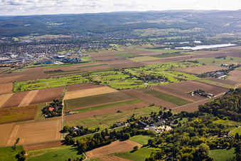 Golf Park Rosenhof vu du nord-ouest à Niedernberg dans le département Bavière, Allemagne