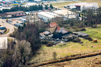 Vue oblique de Barthelsmühle à le quartier Minderslachen in Kandel dans le département Rhénanie-Palatinat, Allemagne
