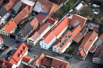 Vue oblique de Rue du Rhin à Kandel dans le département Rhénanie-Palatinat, Allemagne