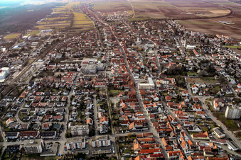 Vue aérienne de Itinéraire de la Rheinstrasse à Kandel dans le département Rhénanie-Palatinat, Allemagne