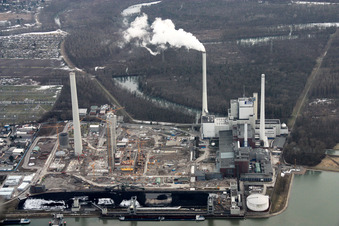 Vue aérienne de Chantier de construction de la centrale à vapeur du port du Rhin, nouvelle centrale à charbon à le quartier Daxlanden in Karlsruhe dans le département Bade-Wurtemberg, Allemagne