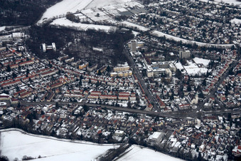 Vue aérienne de Hôpital des Diaconesses à le quartier Rüppurr in Karlsruhe dans le département Bade-Wurtemberg, Allemagne
