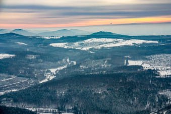 Vue aérienne de En hiver du nord à le quartier Völkersbach in Malsch dans le département Bade-Wurtemberg, Allemagne
