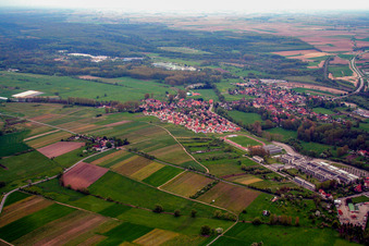 Quartier Altenstadt in Wissembourg dans le département Bas Rhin, France d'en haut