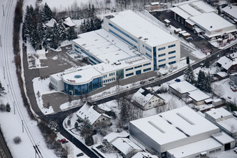 Ittersbach, zone industrielle à le quartier Im Stockmädle in Karlsbad dans le département Bade-Wurtemberg, Allemagne depuis l'avion