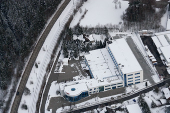Ittersbach, zone industrielle à le quartier Im Stockmädle in Karlsbad dans le département Bade-Wurtemberg, Allemagne d'un drone