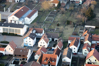 Mundohalle, caserne de pompiers, salle de sport à Minfeld dans le département Rhénanie-Palatinat, Allemagne hors des airs