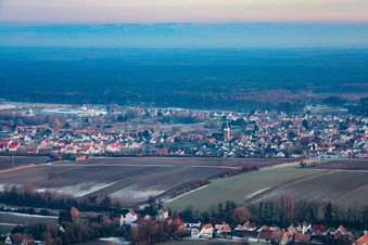 Vue aérienne de Du nord à le quartier Schaidt in Wörth am Rhein dans le département Rhénanie-Palatinat, Allemagne