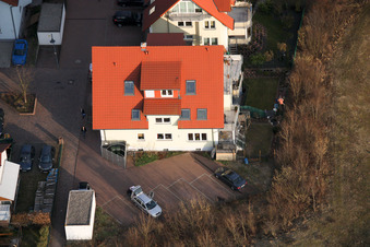 Kirchweg dans la nouvelle zone de développement O à Bellheim dans le département Rhénanie-Palatinat, Allemagne depuis l'avion