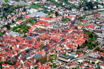 Vue aérienne de Königstr à Bad Bergzabern dans le département Rhénanie-Palatinat, Allemagne