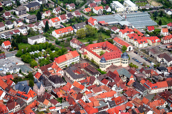 Château Bad Bergzabern à Bad Bergzabern dans le département Rhénanie-Palatinat, Allemagne hors des airs