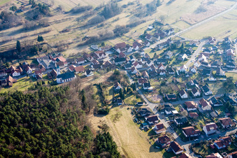 Vue aérienne de Champs agricoles et terres agricoles à Schindhard dans le département Rhénanie-Palatinat, Allemagne