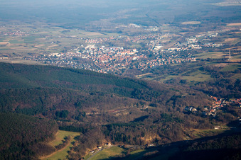 Vue d'oiseau de Wissembourg dans le département Bas Rhin, France
