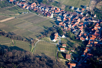 Vue d'oiseau de Rott dans le département Bas Rhin, France