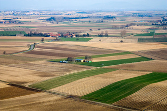 Vue aérienne de Riedseltz, Seebach, UL-Wissembourg à Seebach dans le département Bas Rhin, France