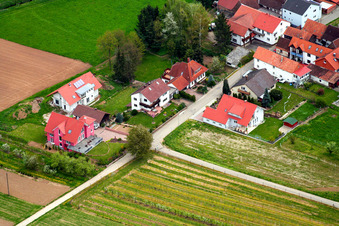 Vue oblique de Oberdorfstr à Oberhausen dans le département Rhénanie-Palatinat, Allemagne
