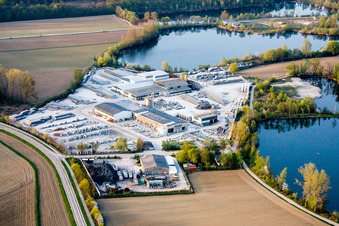 Vue aérienne de Centrale de mélange de béton et de matériaux de construction de Finger Beton Kuhardt GmbH & Co. KG à Kuhardt dans le département Rhénanie-Palatinat, Allemagne