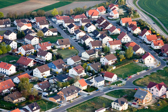 Vue aérienne de Sur la haute rive à le quartier Hardtwald in Neupotz dans le département Rhénanie-Palatinat, Allemagne