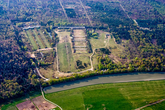 Vue aérienne de Champ de tir à le quartier Silberstreifen in Rheinstetten dans le département Bade-Wurtemberg, Allemagne