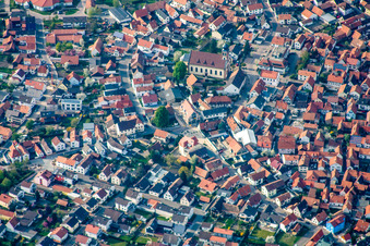Vue aérienne de Ludwigstraße à Hagenbach dans le département Rhénanie-Palatinat, Allemagne