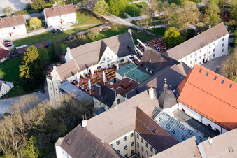 Vue aérienne de Brasserie du monastère Andechs à le quartier Erling in Andechs dans le département Bavière, Allemagne