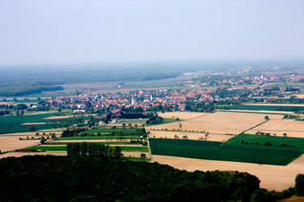 Vue oblique de Hatten dans le département Bas Rhin, France